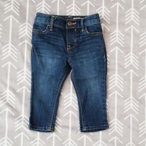 Baby Girl Oshkosh Skinny Jean's. Size 9 Months.